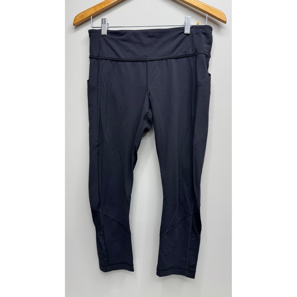 Lululemon Black Crop Leggings with Mesh Panels and Pockets Size 8 Activewear